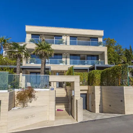 Front Fran Apartment *