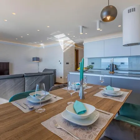 Front Fran * Crikvenica