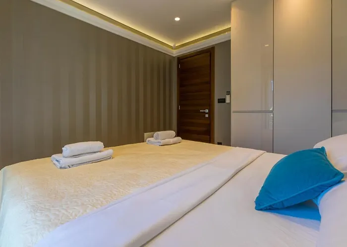 Front Fran Apartament *